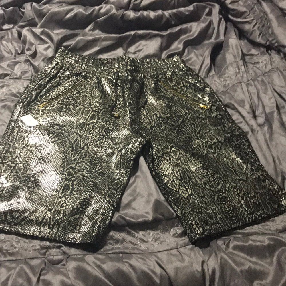 100% authentic leather men short